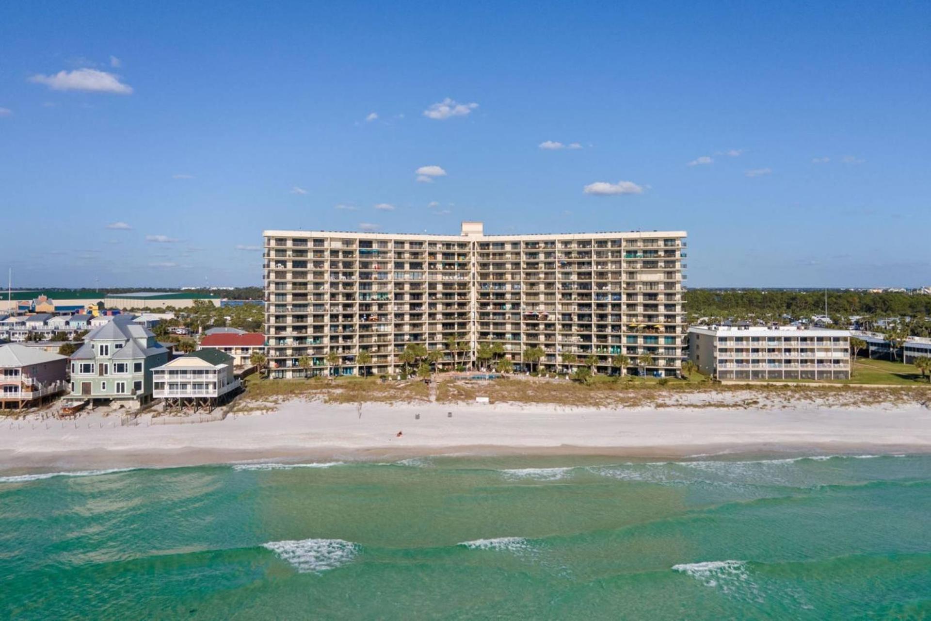 Commodore 502 Panama City Beach